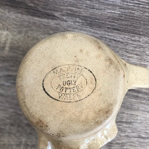 Vtg Pretty Ugly Pottery Wales Mug - Picture 7 of 9